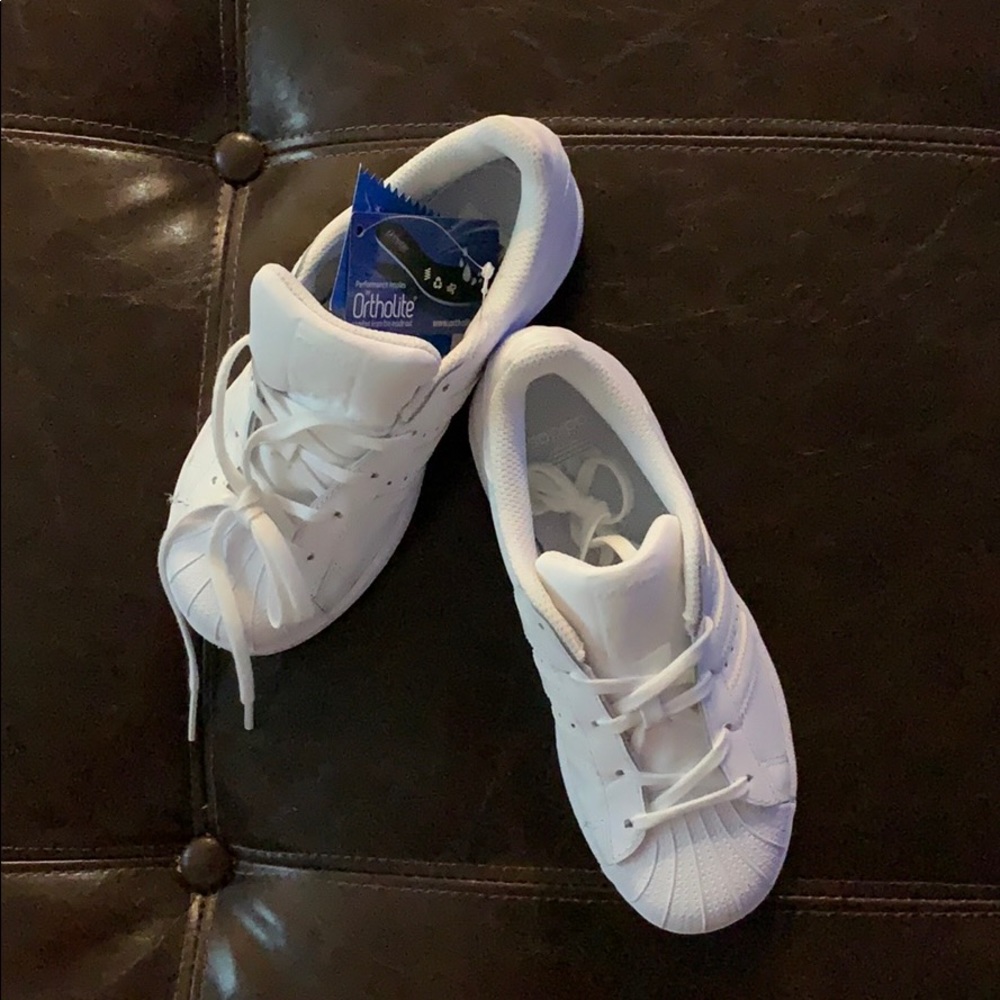 NWT🛍 ADIDAS Kids Original Superstar Foundation C